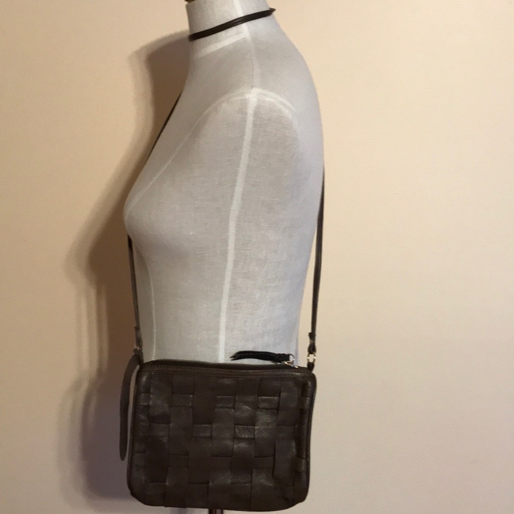 TOPSHOP WASHED LEATHER CROSSBODY BAG